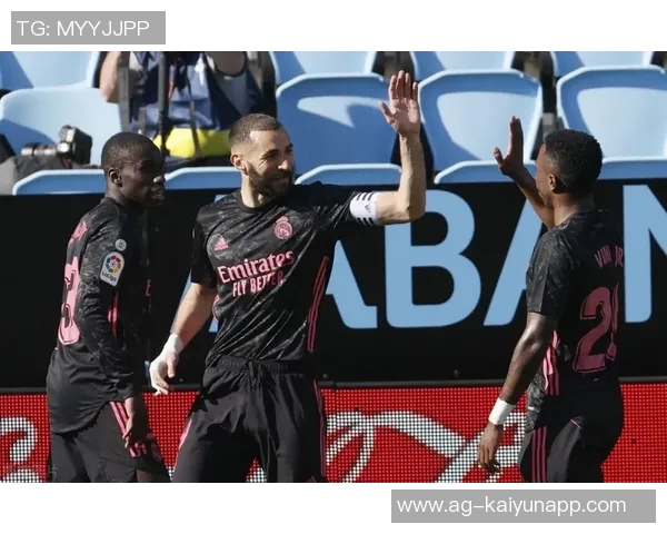 本赛季五大联赛姆巴佩与维尼修斯在禁区内触球超80次的独特表现分析